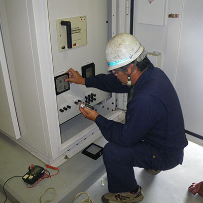 沖縄名和電機の施工写真